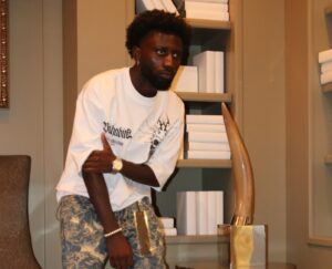 Ilustar (Iluthefunny) Ft. J Griffie – Mapami