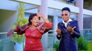 Rose Muhando Ft Stephen Kasolo – Mwaka Huu