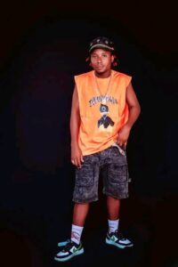 Mdogo Askali – Watu wa Zamani